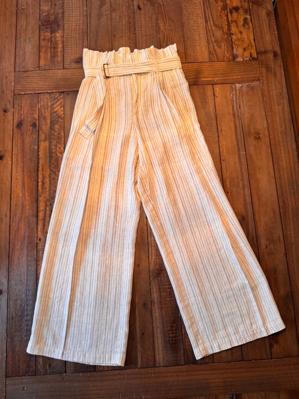 Banana Republic Wide Leg Linen Blend Pants. Size 2. High Rise.